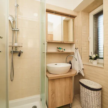 Perina Apartment *