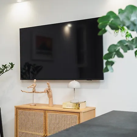 Perina Ποντστράνα