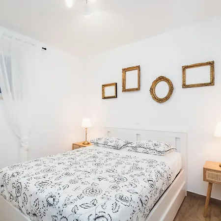 Perina Apartment *